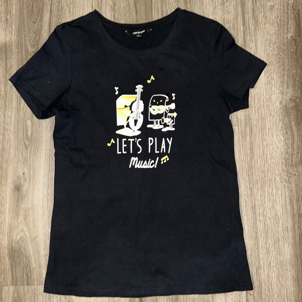 NWOT Let’s play music short sleeve tee